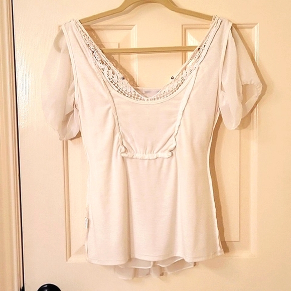 Moa Moa Embroided Bodice Blouse - Picture 12 of 14